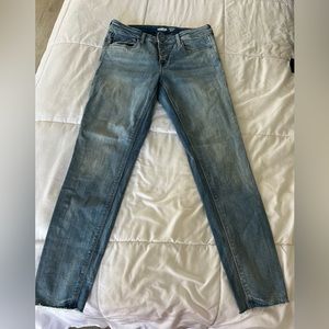 Cute Button Fly OLD NAVY jeans.